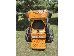 2023 GIANT SK252D