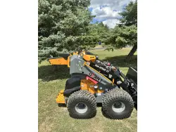 2023 GIANT SK252D