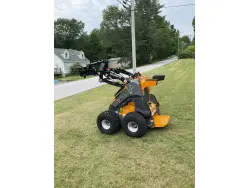 2023 GIANT SK252D