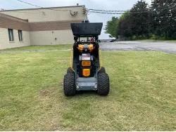 2023 GIANT SK252D