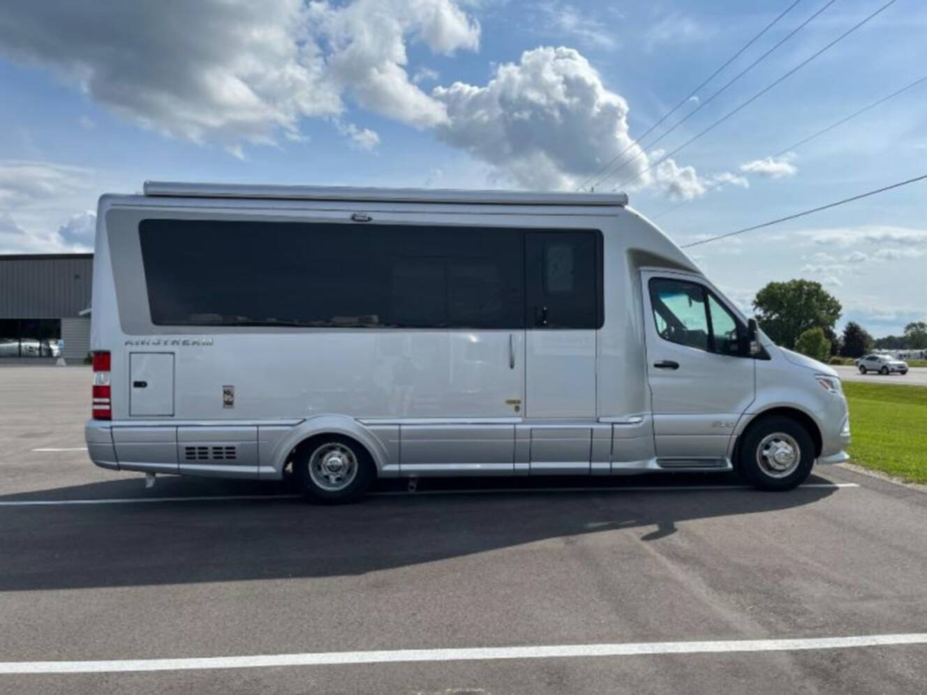 A photo of this 2026 Airstream Atlas Murphy Suite