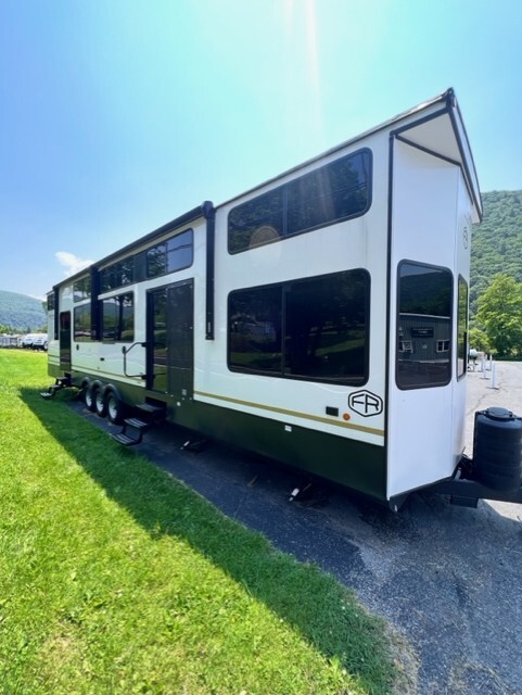 Park Model RVs - Park Models For Sale Near Covington, Pennsylvania