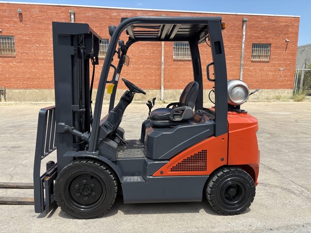2021 DOOSAN G25N in Lexington, KY