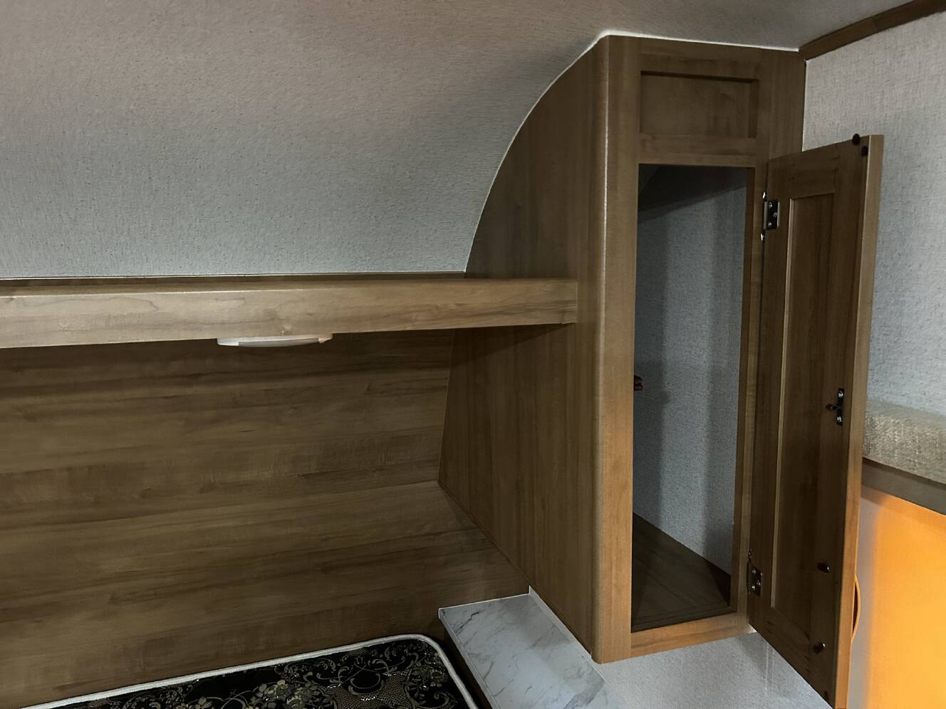 A photo of this 2021 Genesis Supreme Rv SEA BREEZE 18 RBS