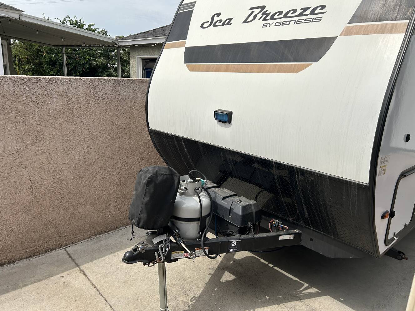 A photo of this 2021 Genesis Supreme Rv SEA BREEZE 18 RBS