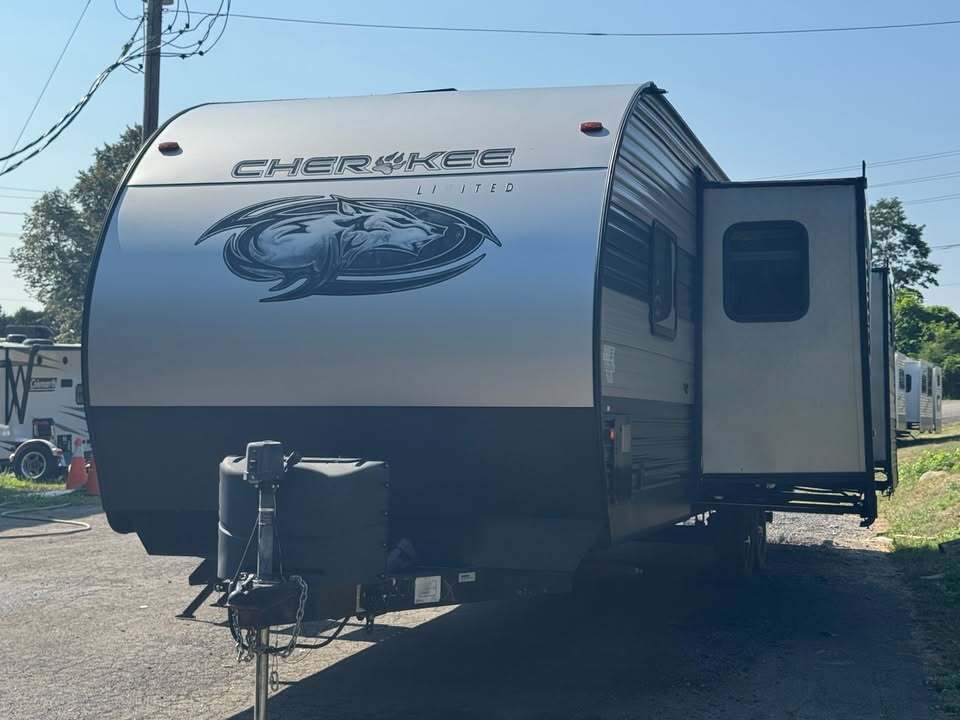 2021 Forest River CHEROKEE 294BH in syracuse NY