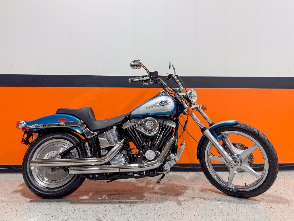 90s Harley Custom Show × Hooters Project Studd - 1993 Harley Big Twin Evo Chopper Build