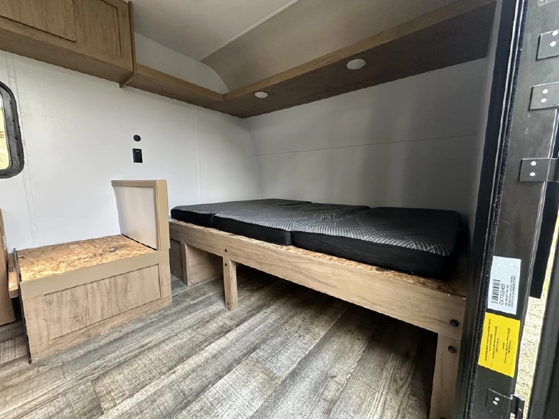 2024 FOREST RIVER CHEROKEE WOLF DEN 16EV