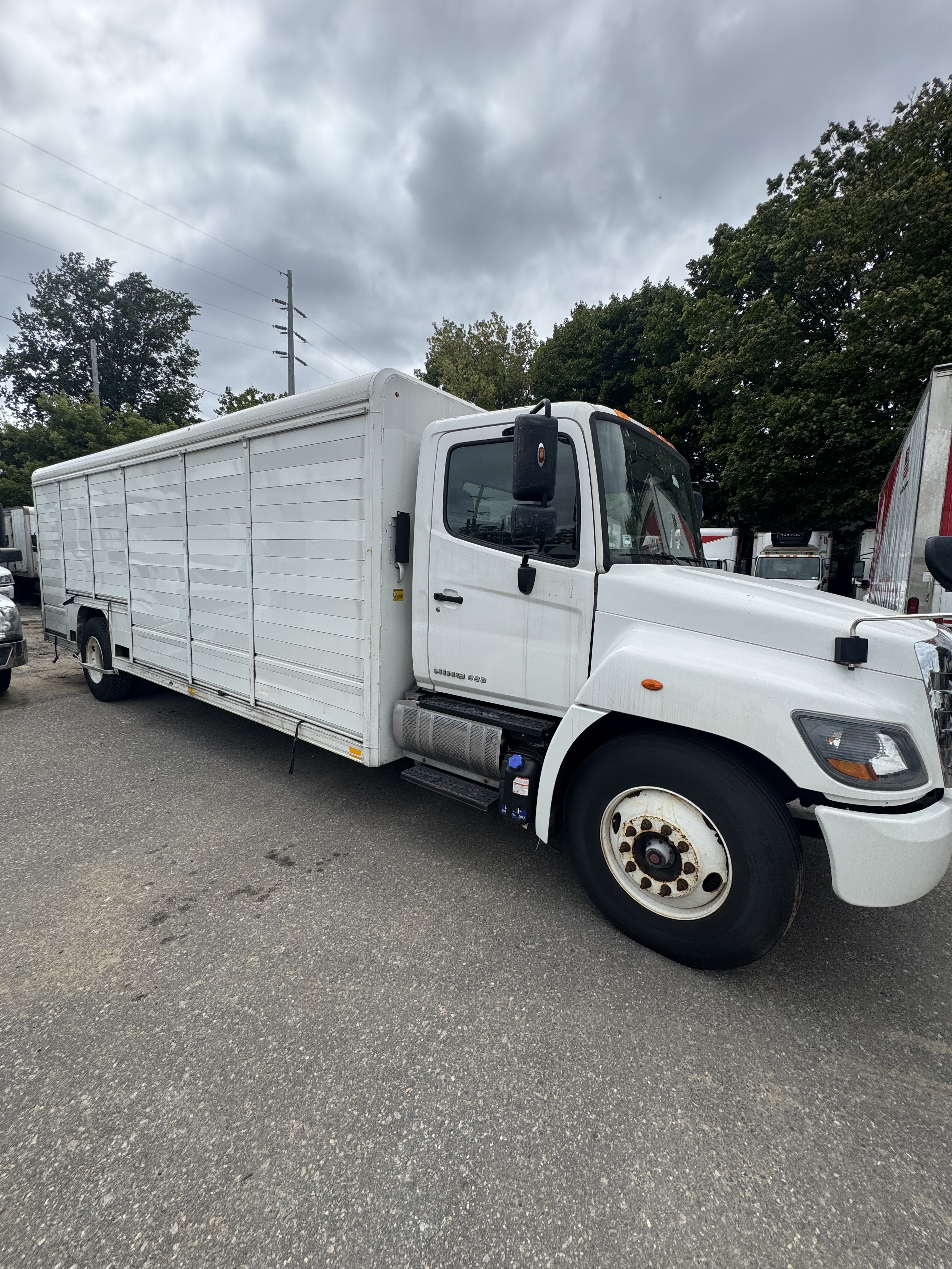 2018 HINO 338 in Farmingdale, NY