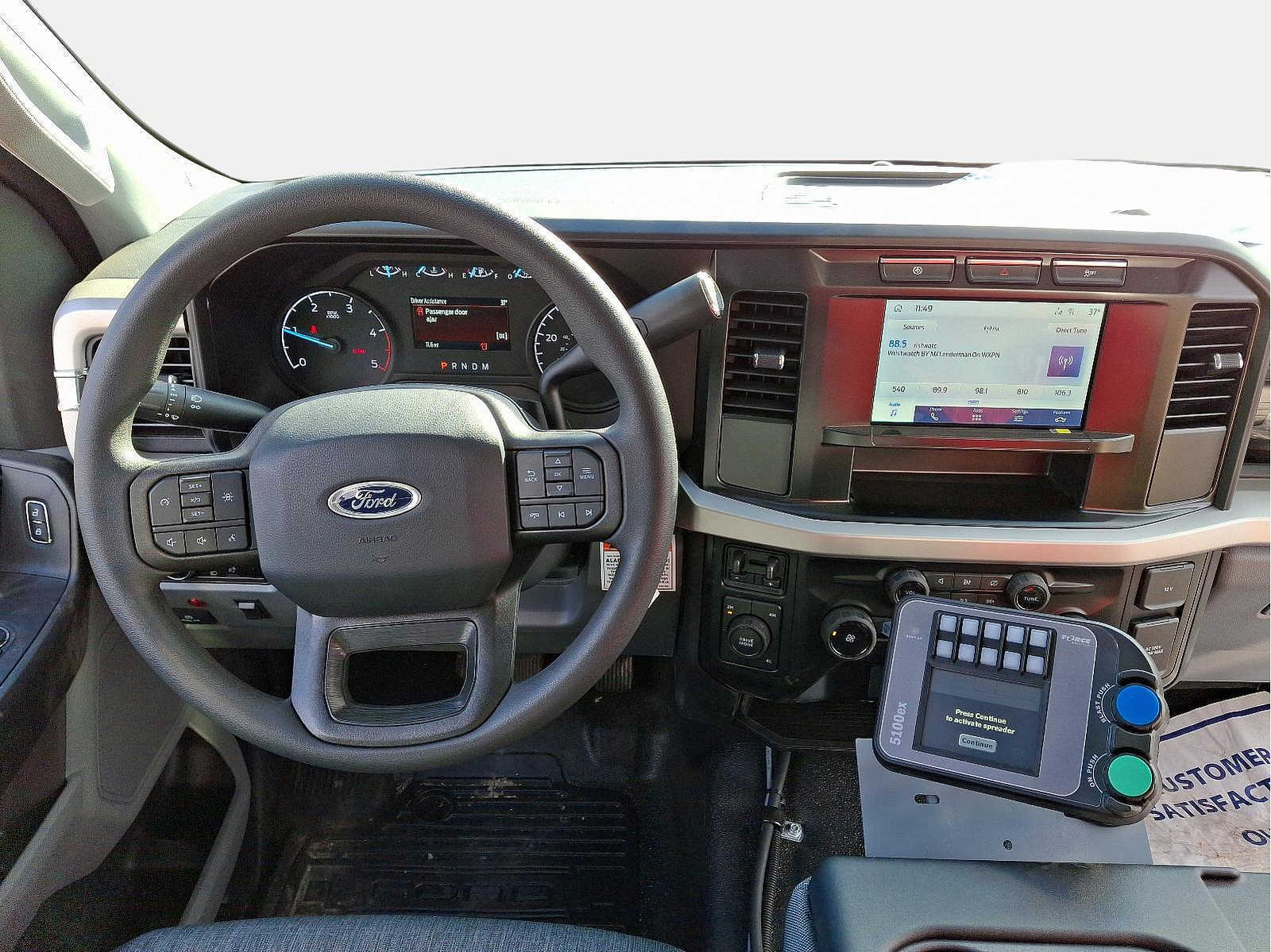 2023 Ford F-550 XL photo 3