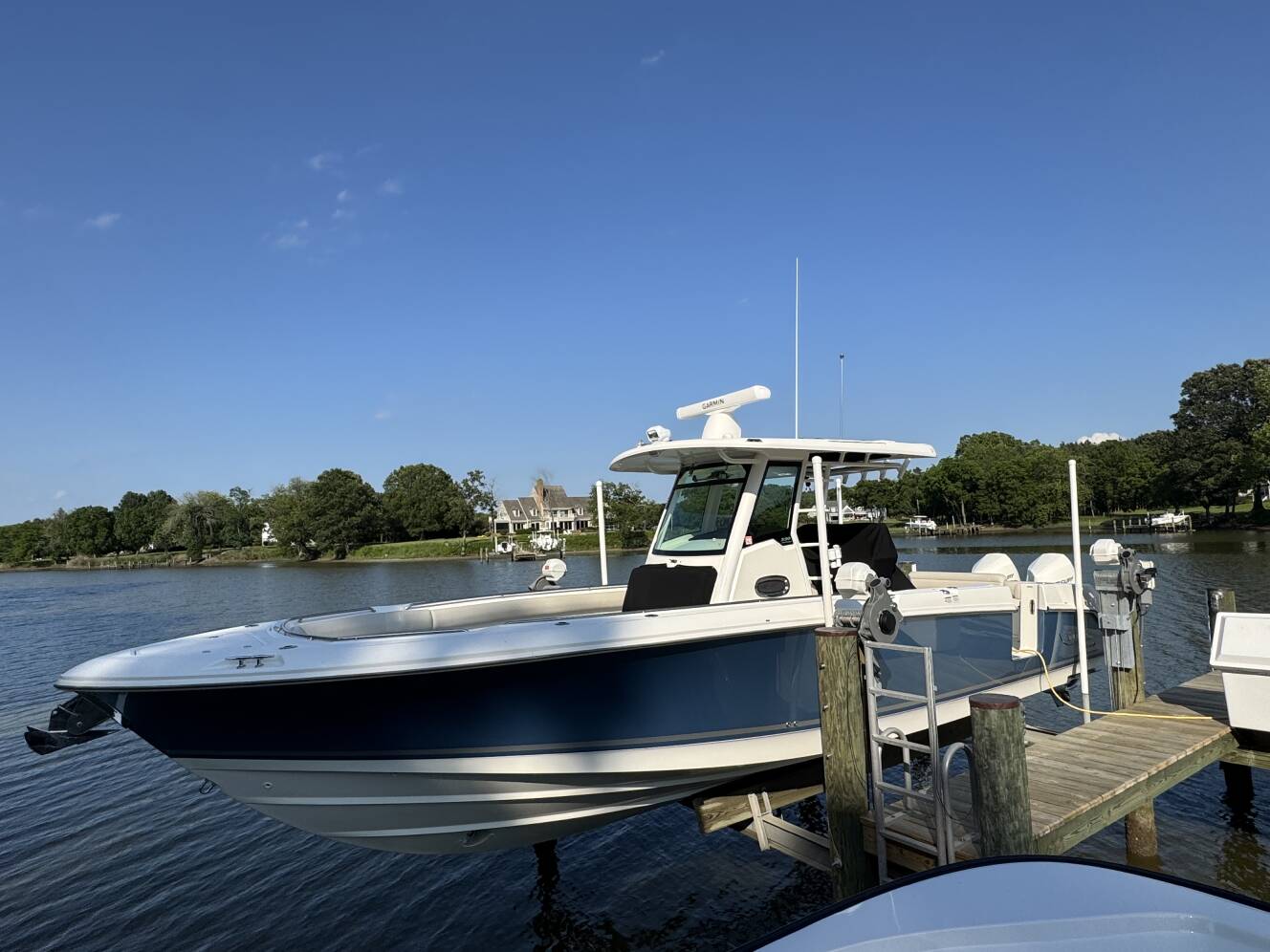 A photo of this 2022 Boston Whaler 330 Outrage