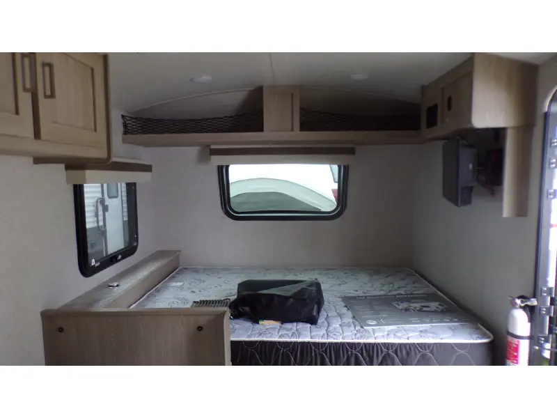 2022 FOREST RIVER ROCKWOOD GEO PRO G19BH
