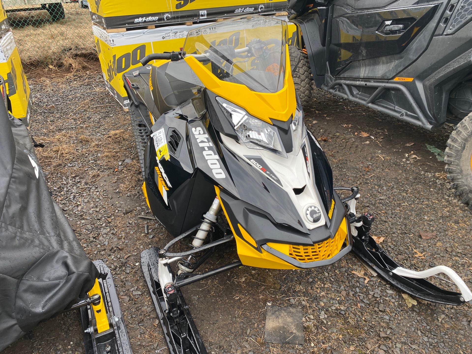 スキー R's E-Tec 800R Mx Z Blizzard For Sale - Ski-Doo Snowmobiles