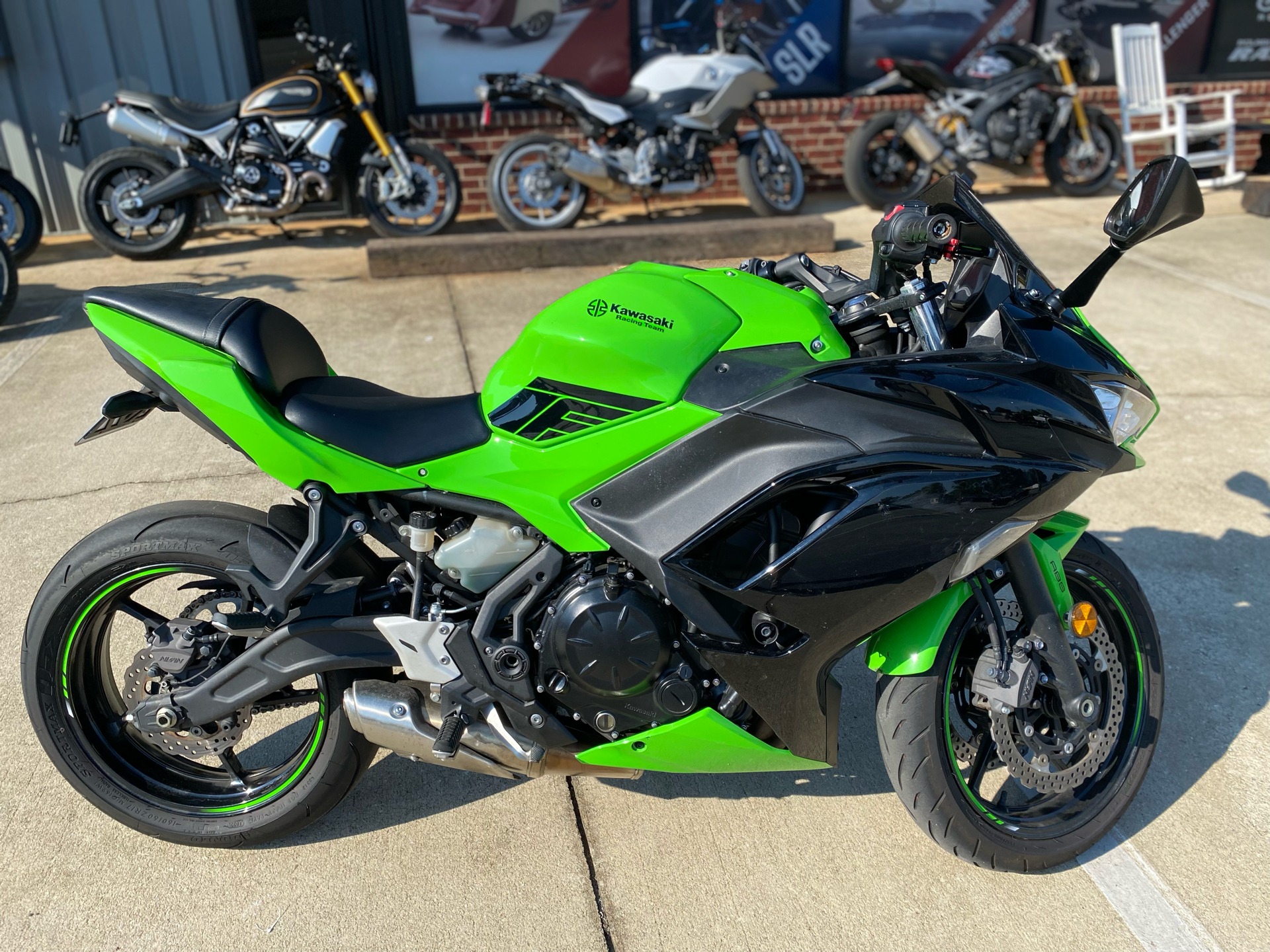 R*K様 ⁉️12650円→5999円値下Metrocity ブラック フラワー Kawasaki