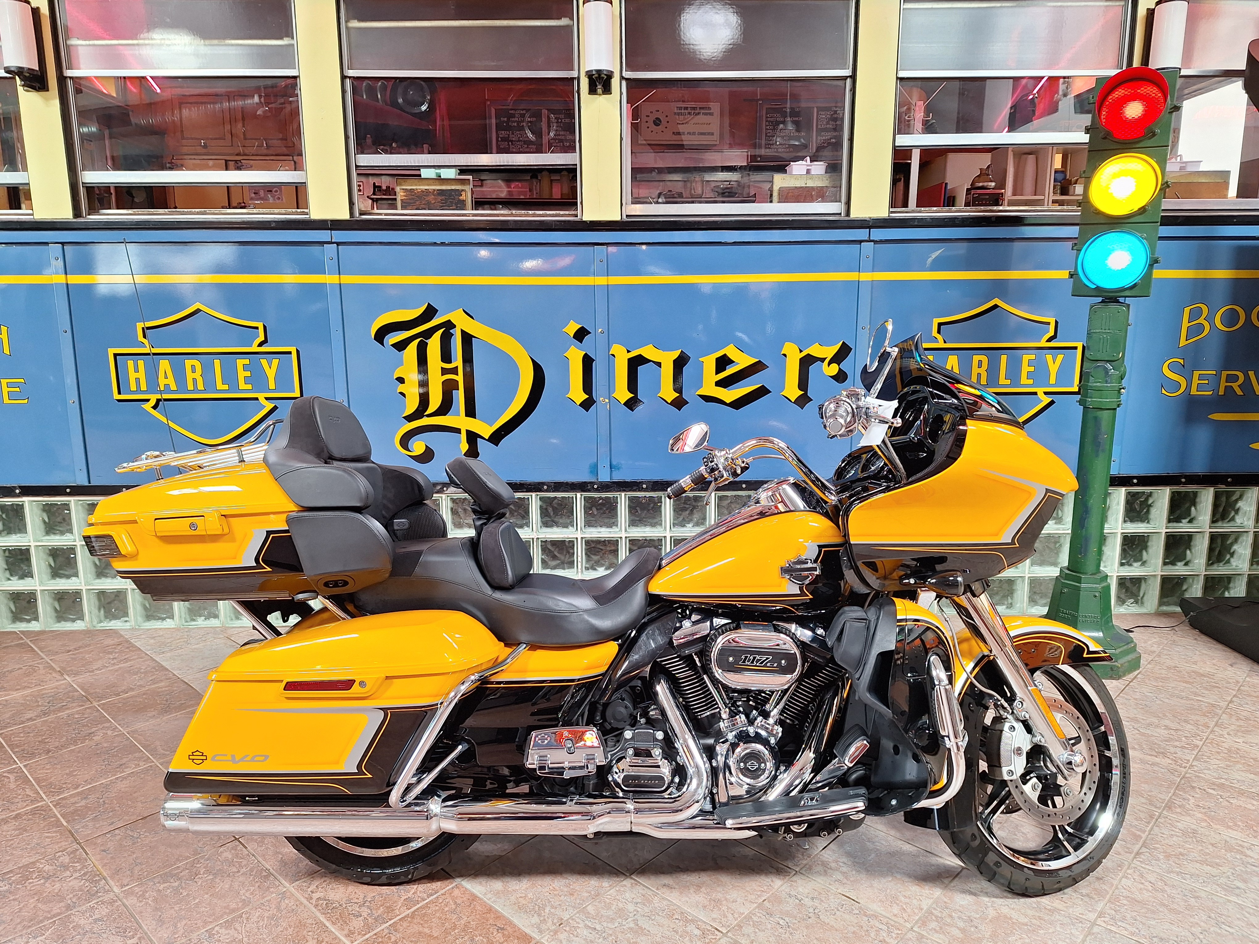 2022 Harley-Davidson FLTRKSE - CVO Road Glide® Limited LIMITED in Bedford Heights, OH