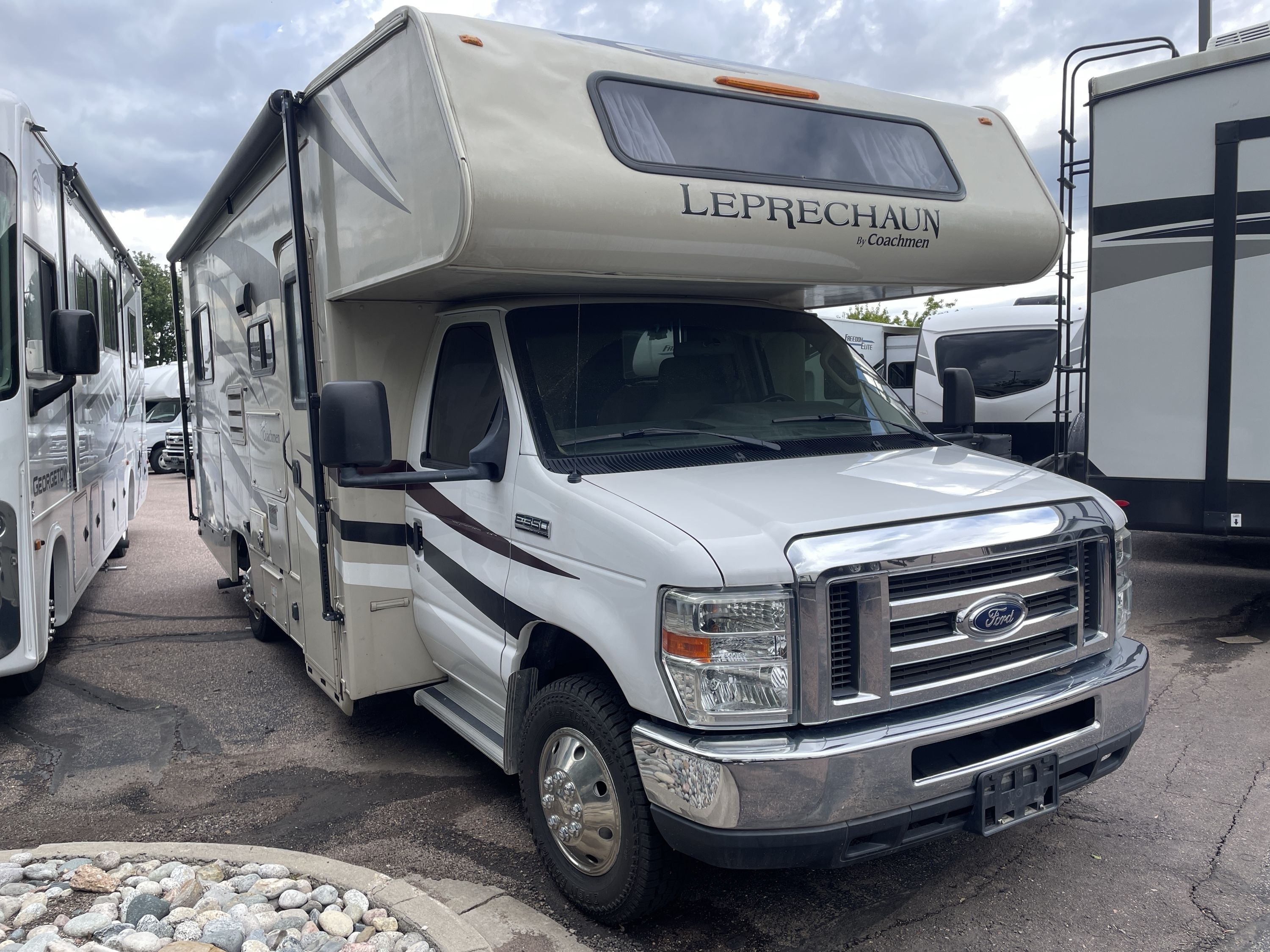 【中古】 Coachmen / Hootenanny 2018 Coachmen Leprechaun RVs For Sale - RV Trader