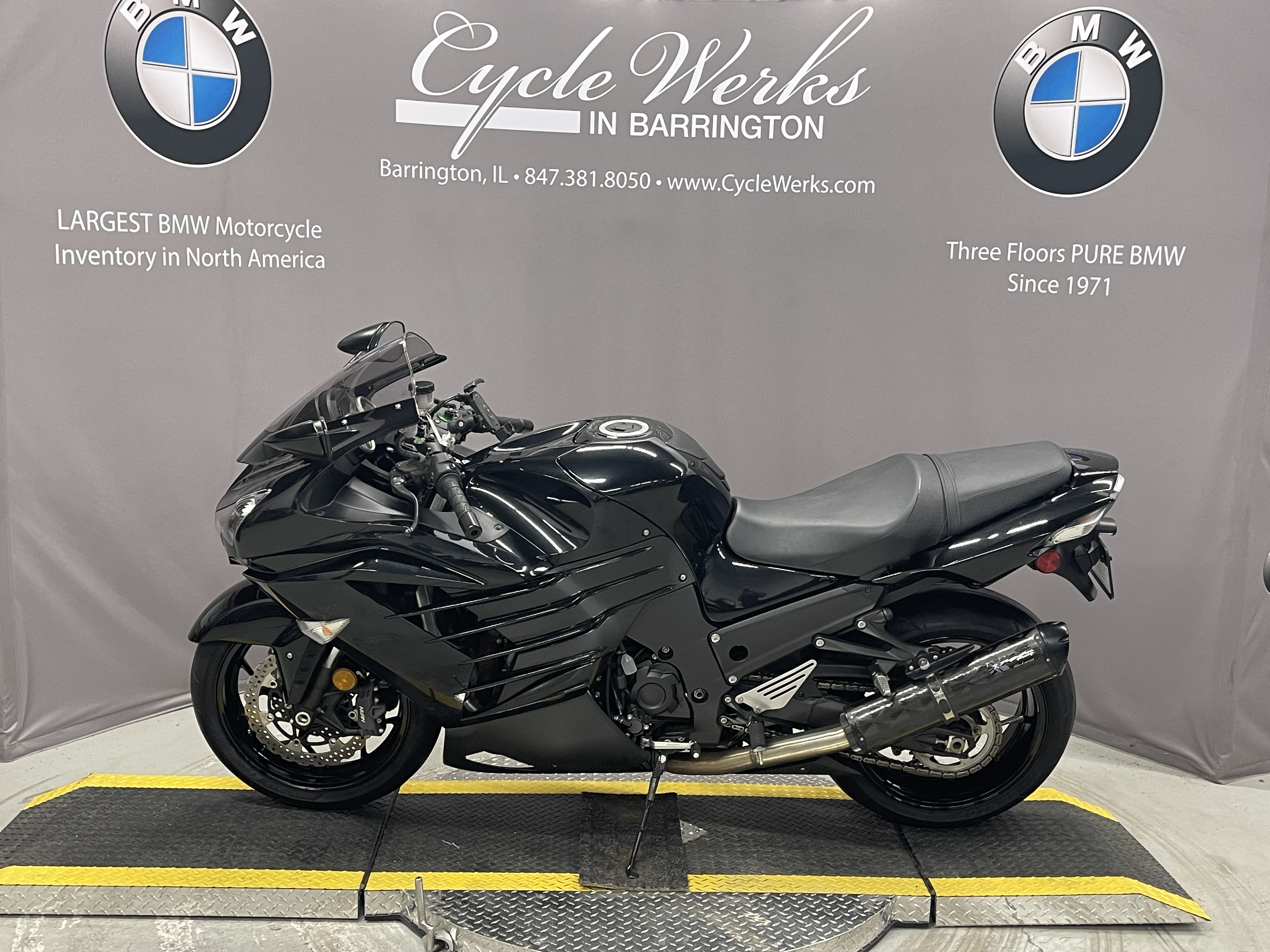user_16d63c07① Kawasaki ZX14R '16-17 – Bazzaz