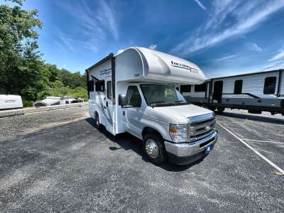 2026 Thor Motor Coach Freedom Elite 19HE RVs For Sale - RV Trader