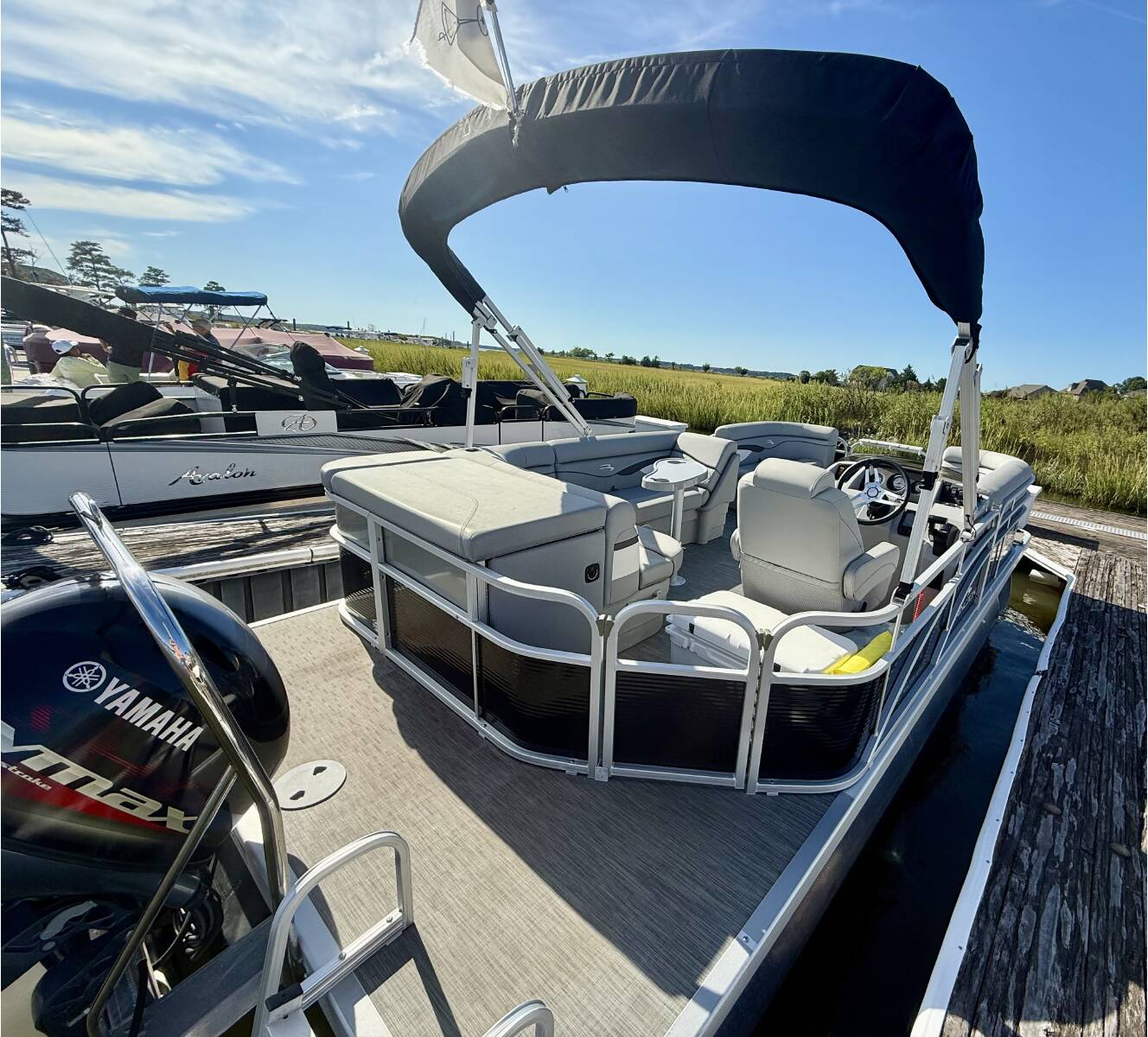 A photo of this 2023 Bennington 20 Svl