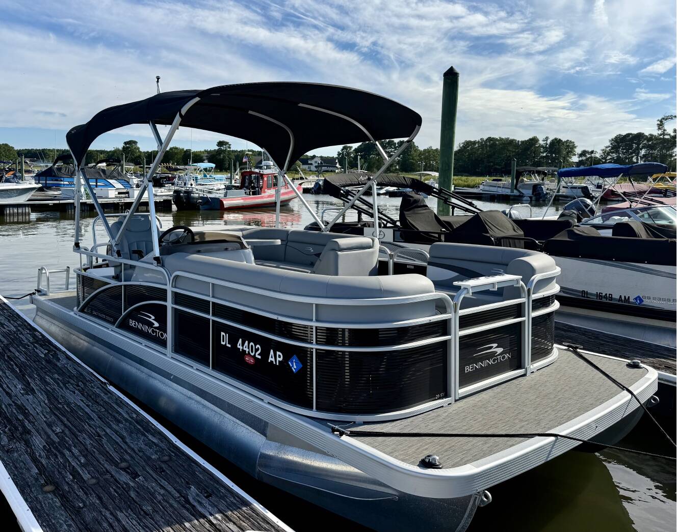 A photo of this 2023 Bennington 20 Svl