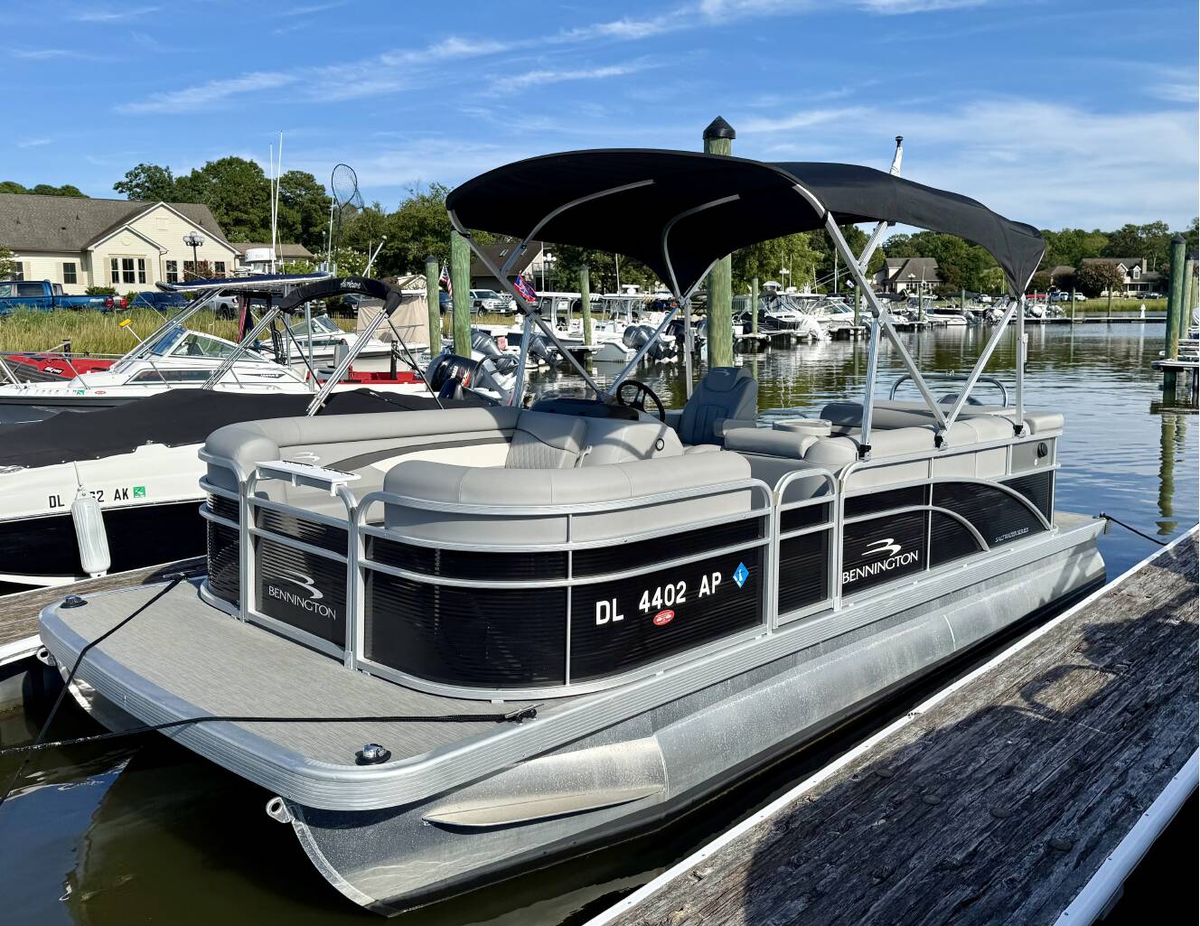 A photo of this 2023 Bennington 20 Svl
