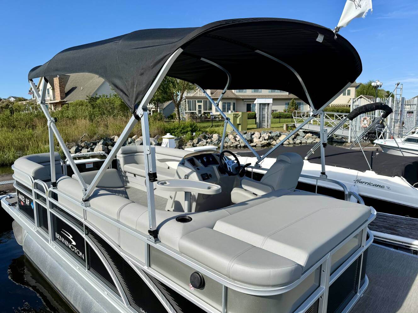 A photo of this 2023 Bennington 20 Svl