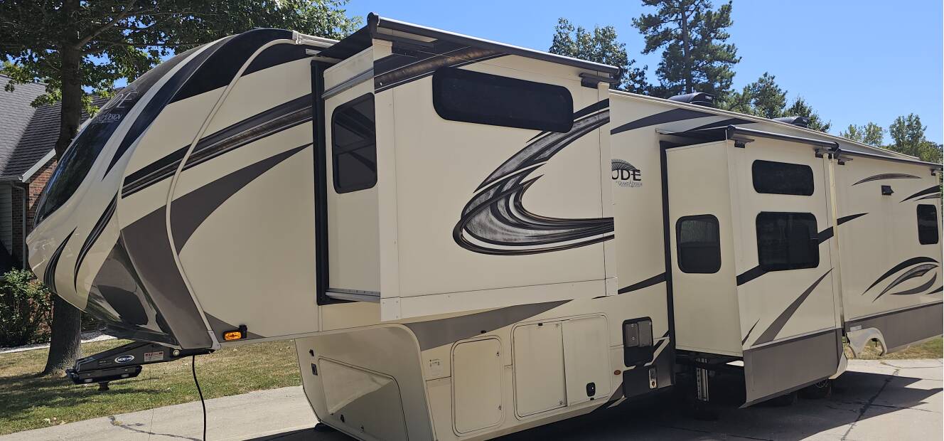 A photo of this 2021 Grand Design Solitude 378MBS-R