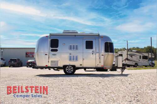 2016 Airstream Flying Cloud 19 in la grange MO