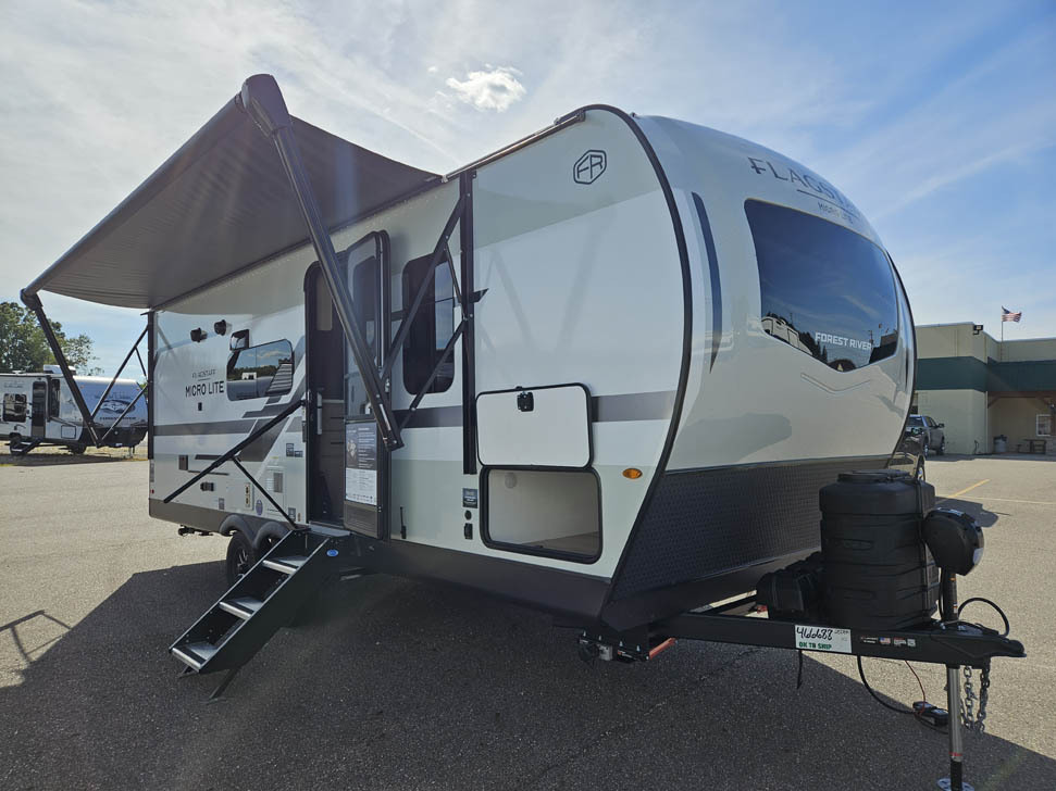 2026 Forest River Flagstaff Micro Lite 25DBH in streetsboro OH