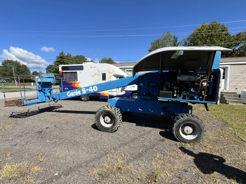 1998 GENIE S-40