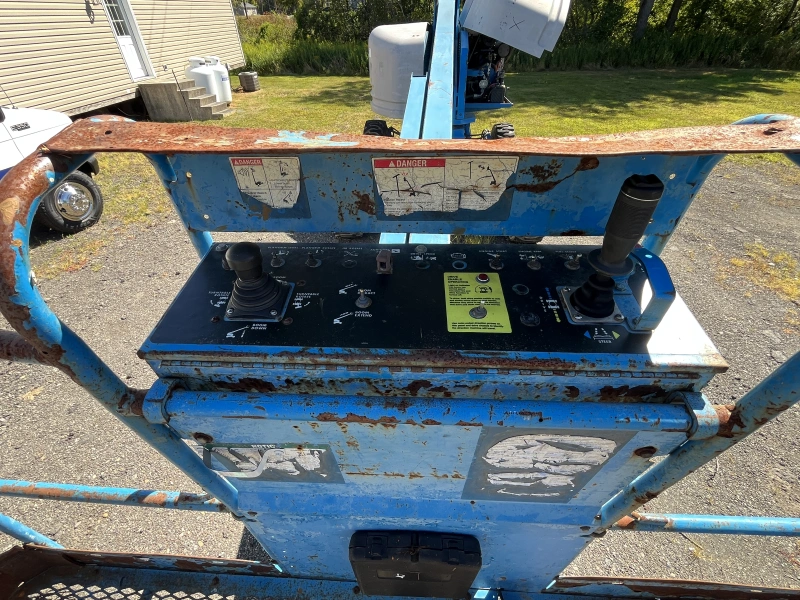 1998 GENIE S-40