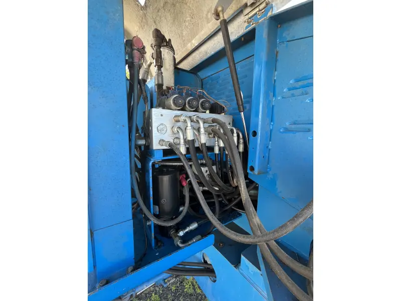 1998 GENIE S-40