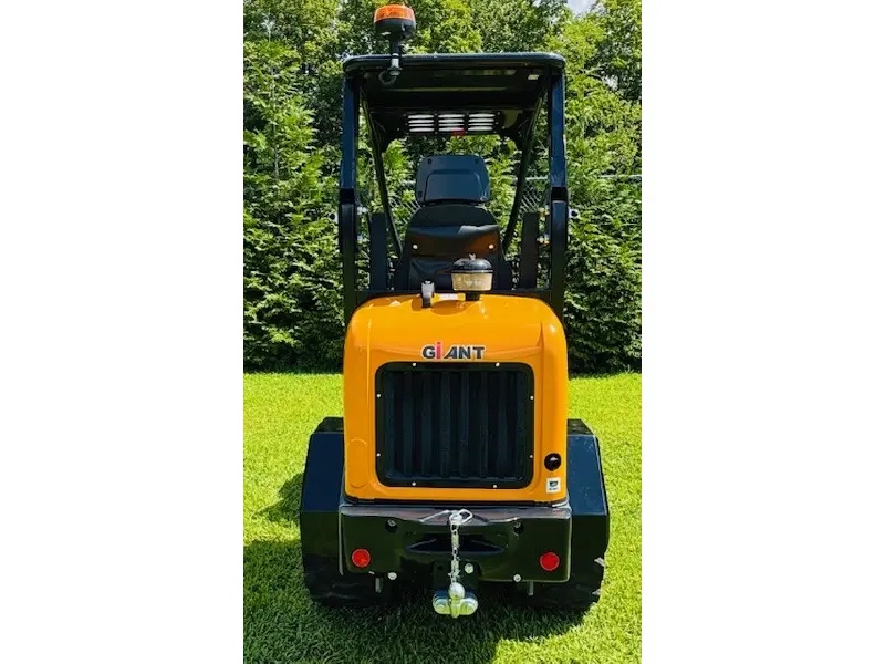 2022 GIANT G1500 HD