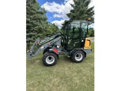 2020 GIANT G2200 HD Plus