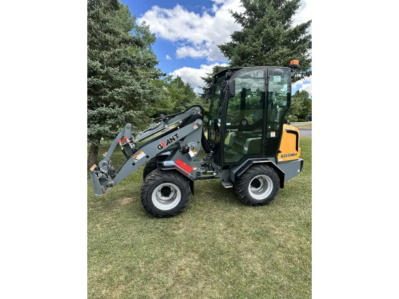 2020 GIANT G2200 HD Plus