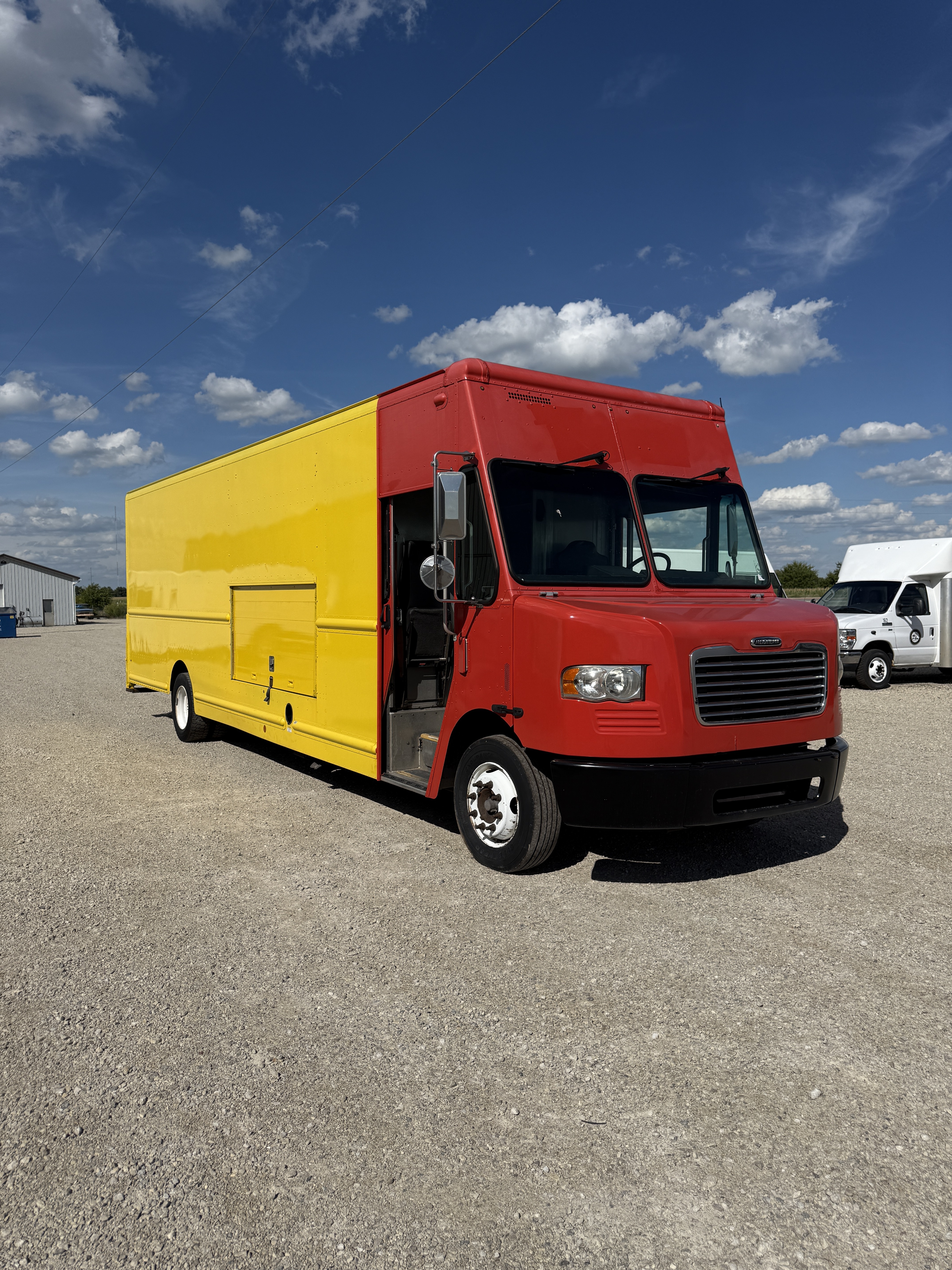 2016 FREIGHTLINER MT55 in Monroe, IN