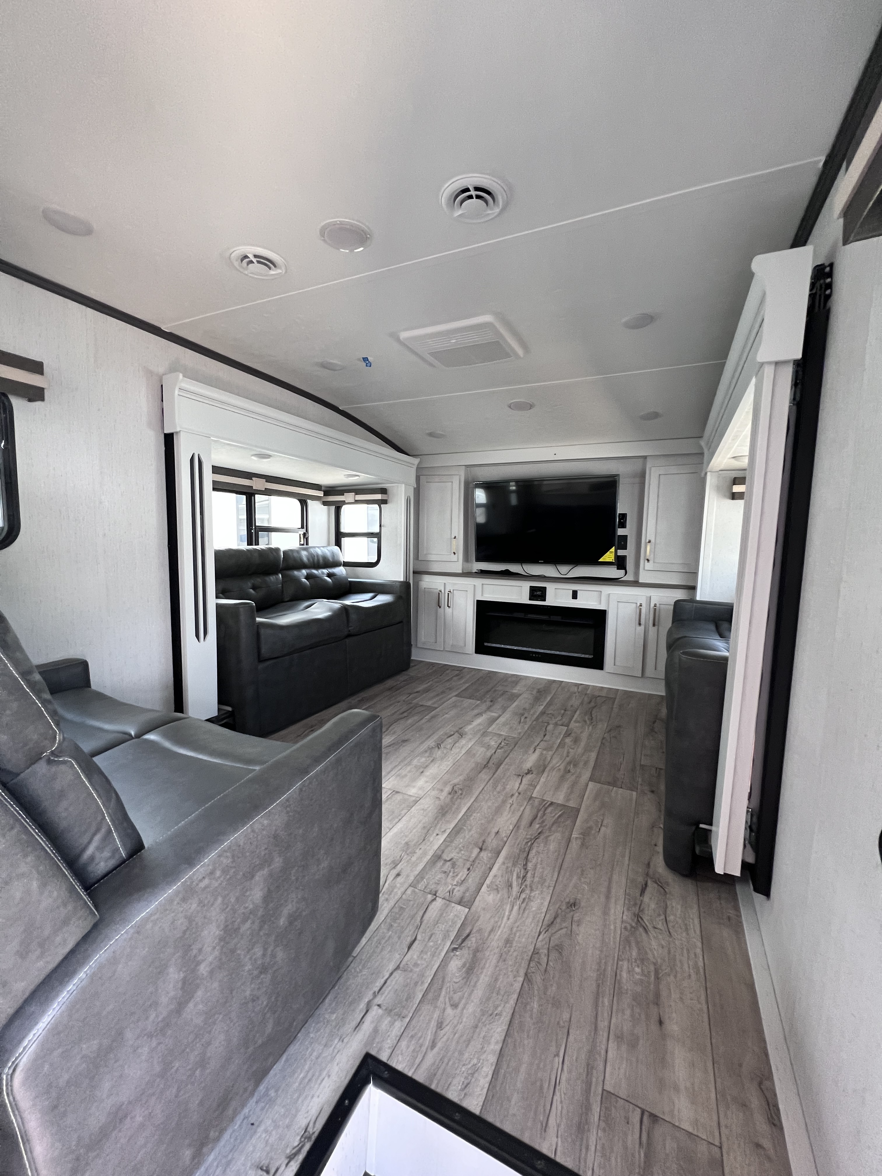2022 Dutchmen ASTORIA FIFTH WHEEL PLATINUM 3803FLP in scurry TX