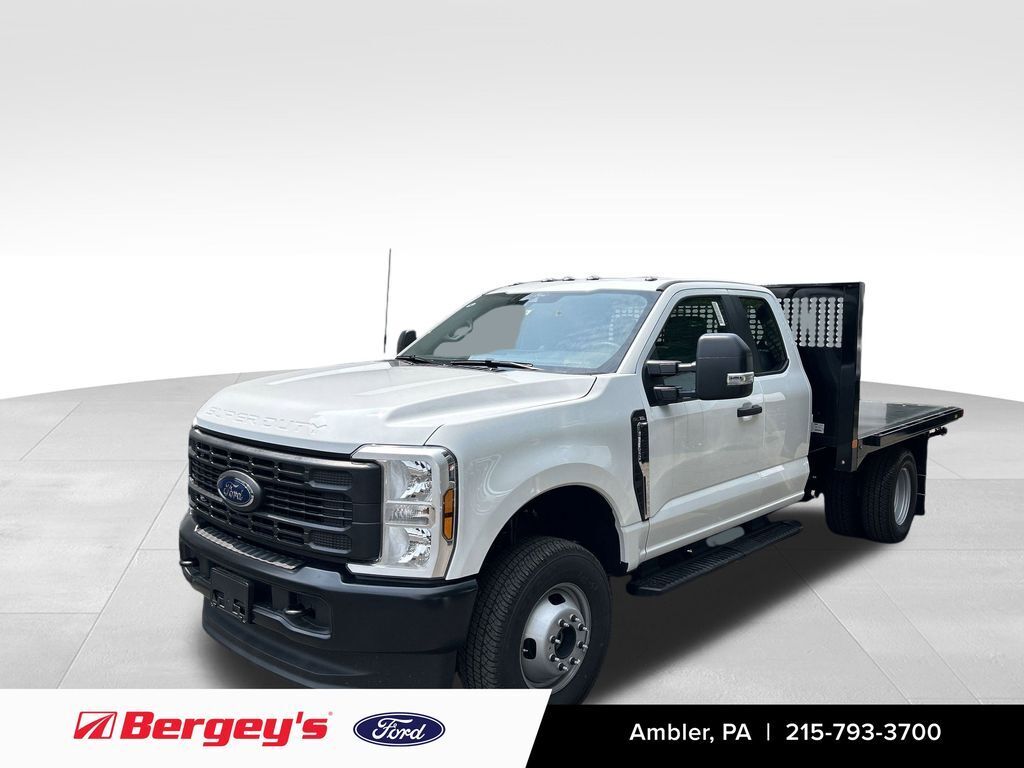 2025 FORD F350 in Ambler, PA