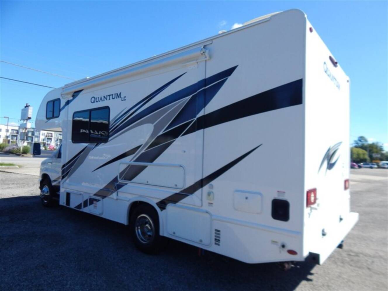 A photo of this 2022 Thor Quantum LC25