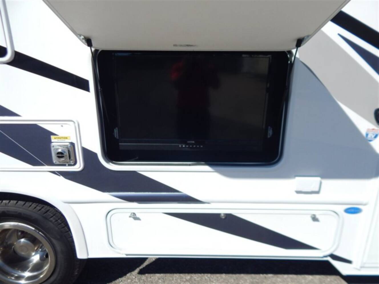 A photo of this 2022 Thor Quantum LC25