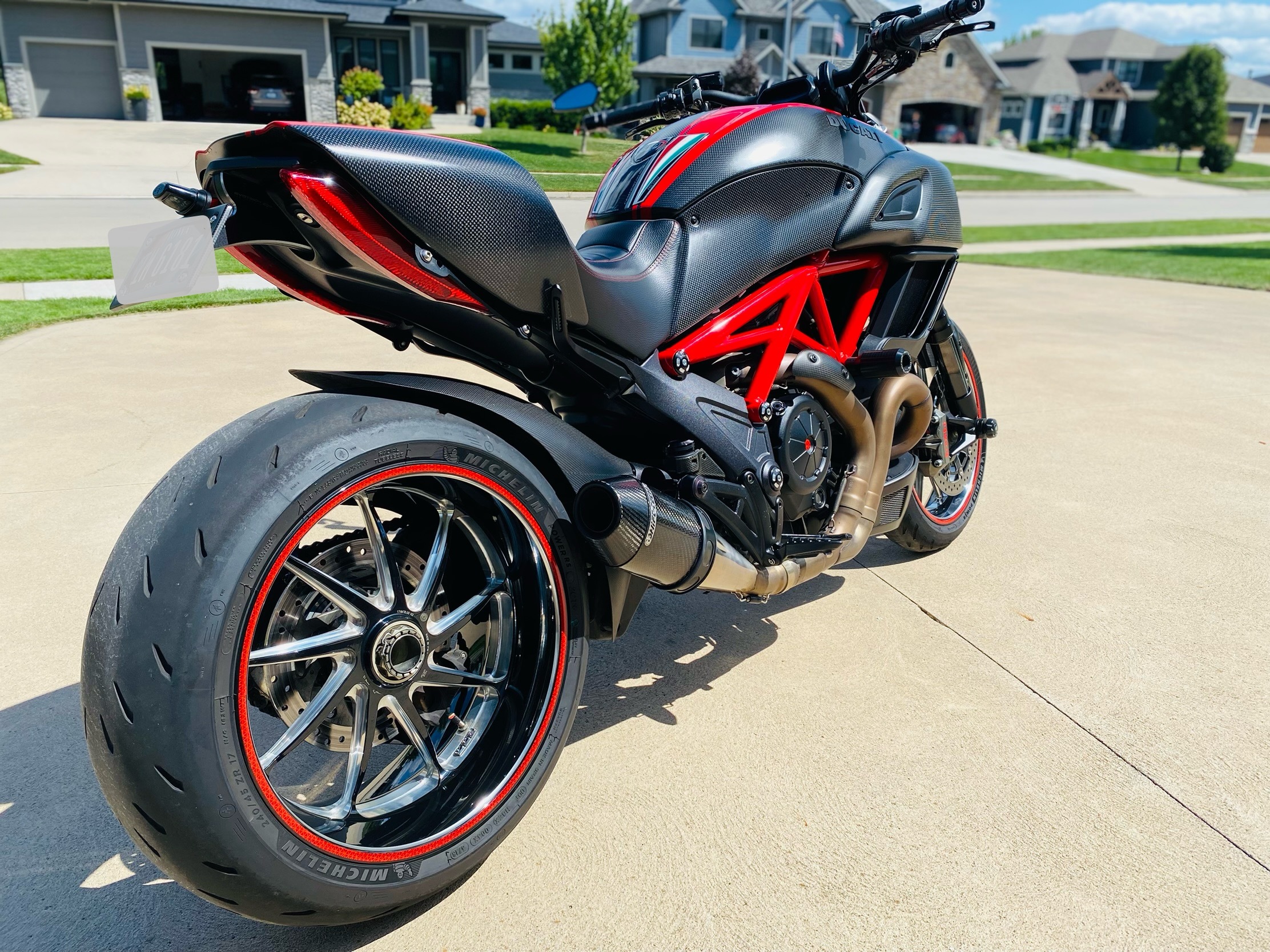 Bike 2015 Ducati Diavel For Sale 2015 Ducati Diavel Carbon Best Sale