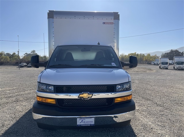2024 Chevrolet Express 3500 Cutaway photo 4