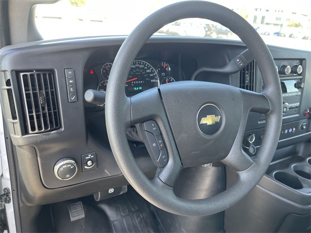 2024 Chevrolet Express 3500 Cutaway photo 15