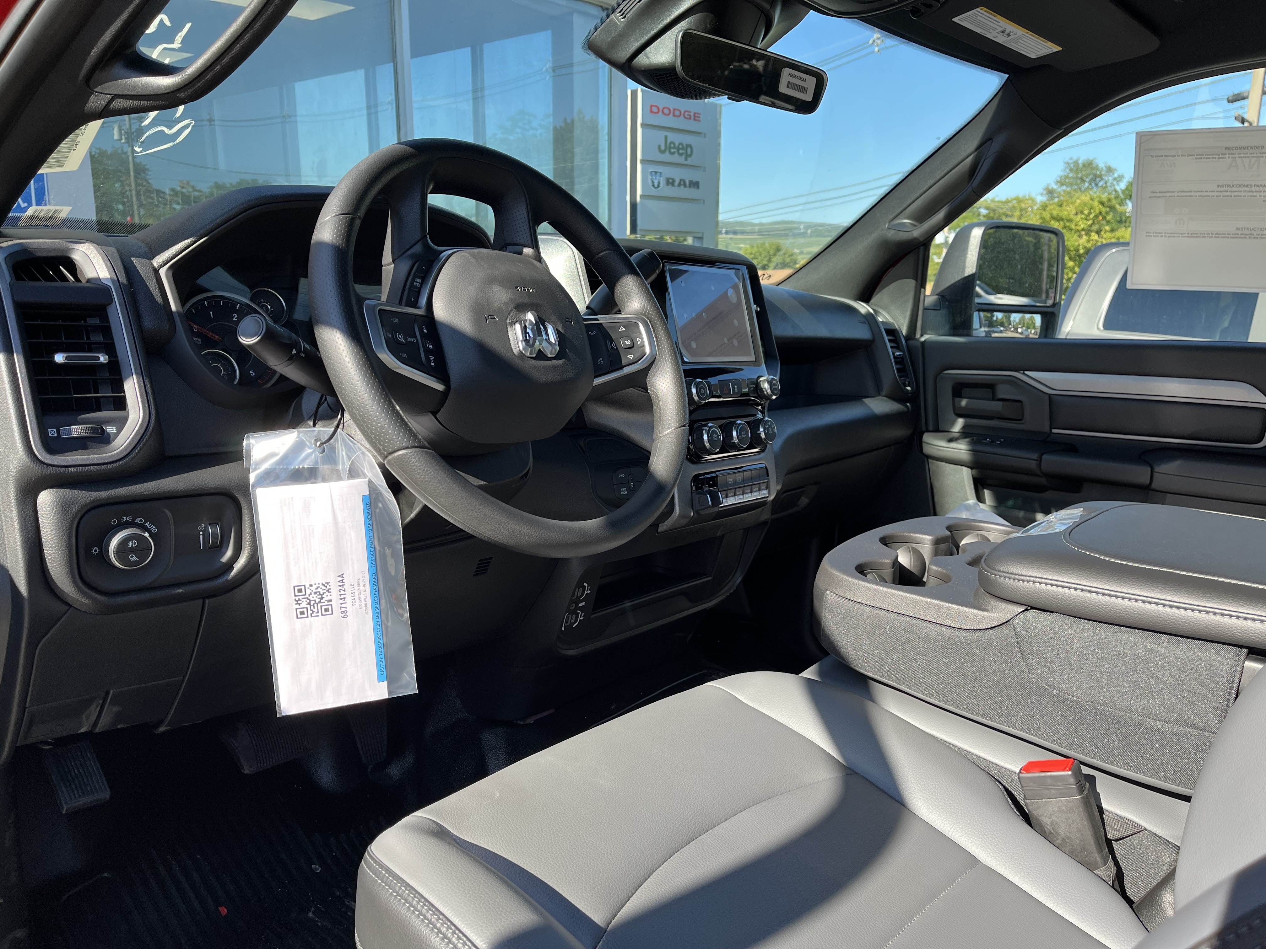 2025 Ram 5500 Tradesman photo 2