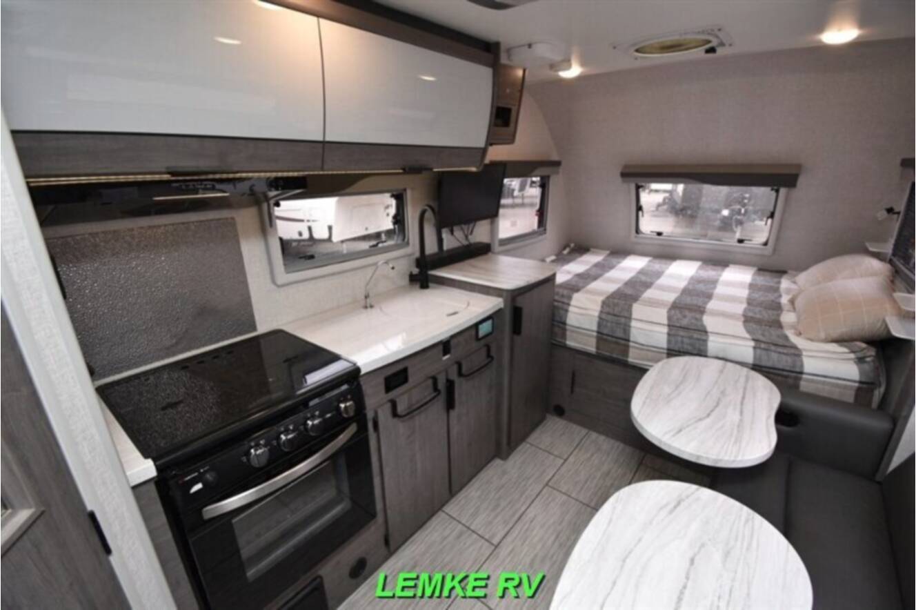 A photo of this 2023 Lance 1475