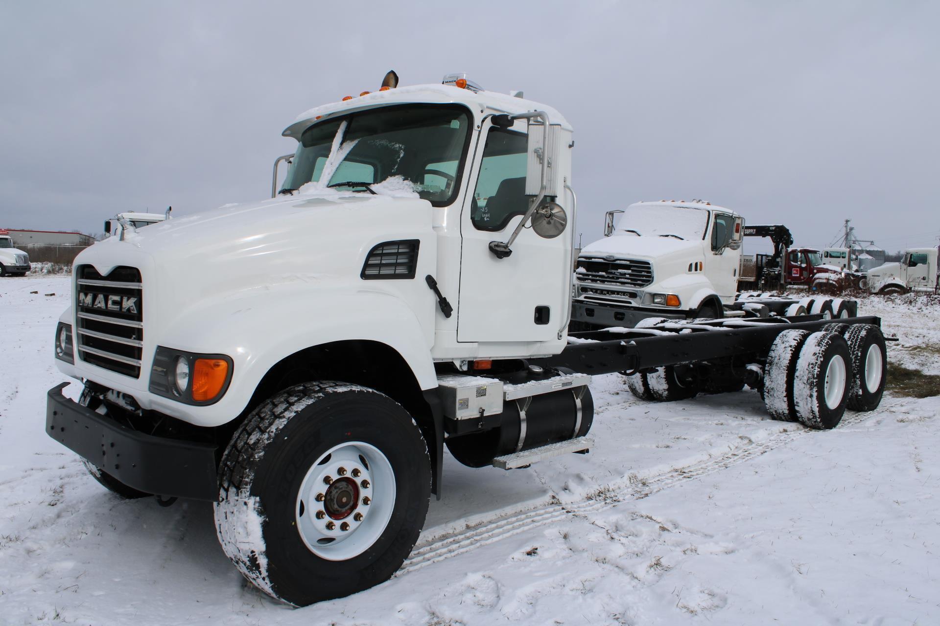 2007 Mack CV713 in New Haven, IN