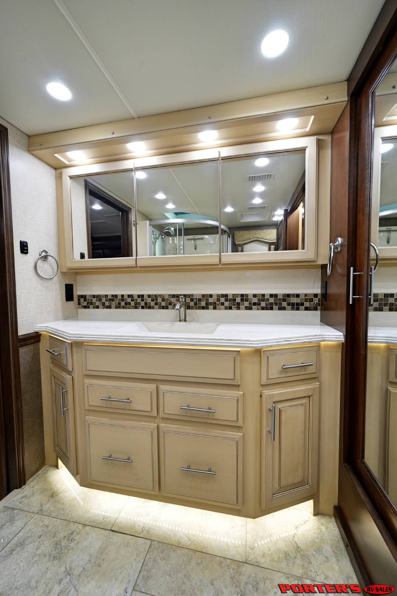 A photo of this 2018 Entegra Coach ASPIRE 44B
