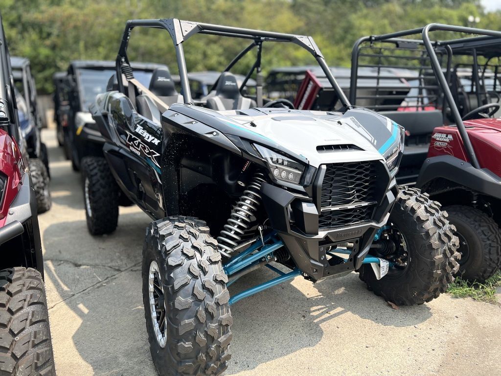 Silver Kawasaki TERYX4 Four Wheeleru0026make=Bombardier--Sea