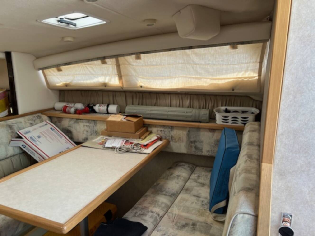 A photo of this 1998 Bayliner 2855 Ciera Sunbridge