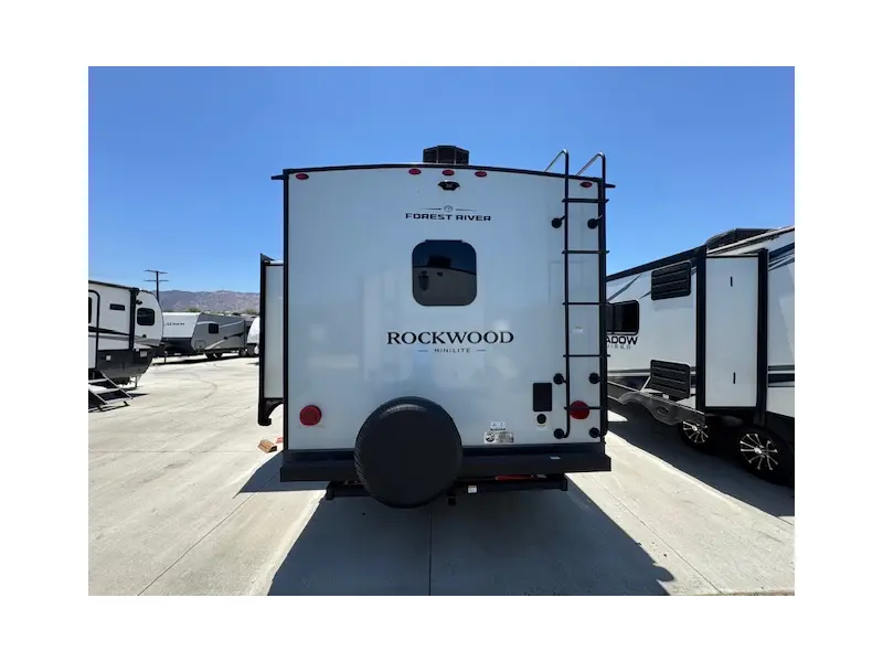2026 FOREST RIVER ROCKWOOD MINI LITE 2214S